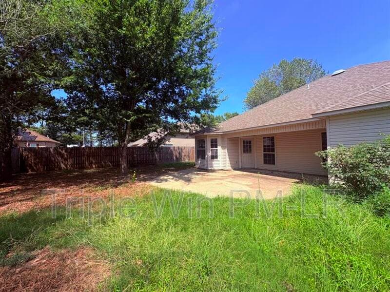 Beebe House: 127 Dugger Road
