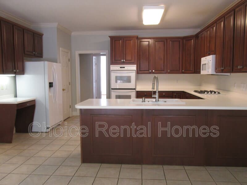 Birmingham House: 6031 Rosemont Road