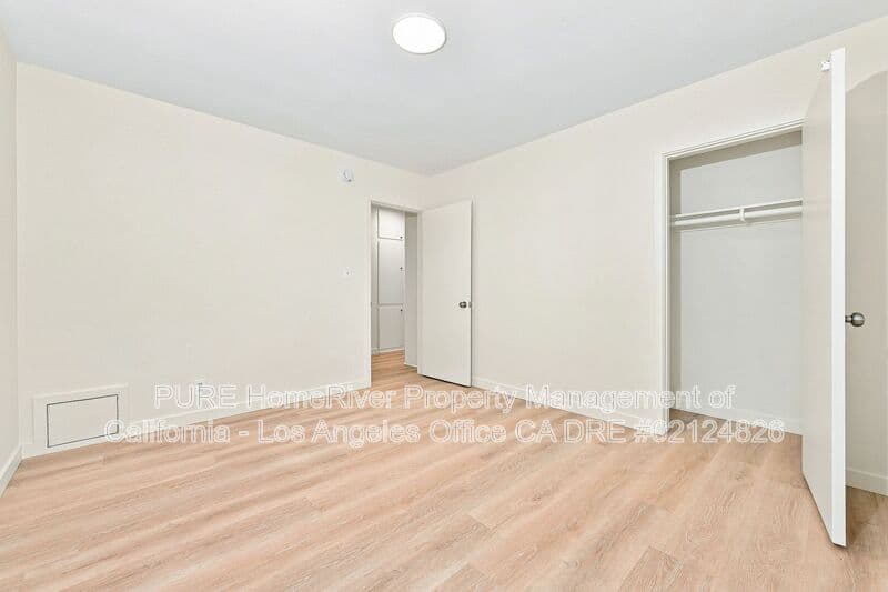 Sherman Oaks House: 4427 Murietta Ave