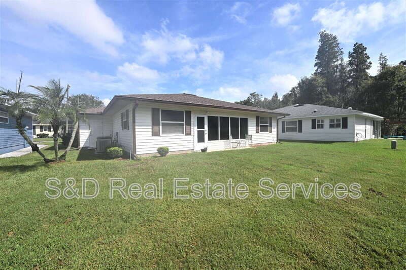 Lakeland House: 1774 Birchwood Loop