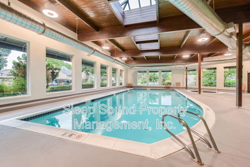 Portland Condo: 201 N Hayden Bay Dr