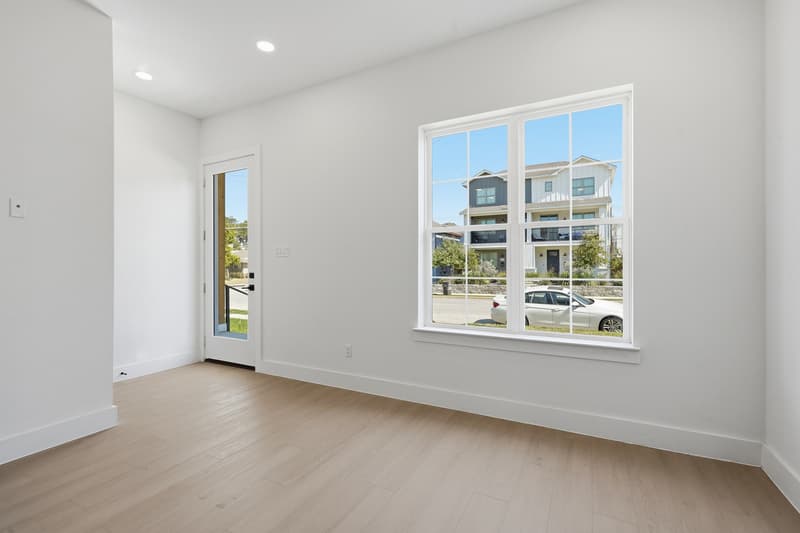 Fort Worth House: 3206 McCart Avenue