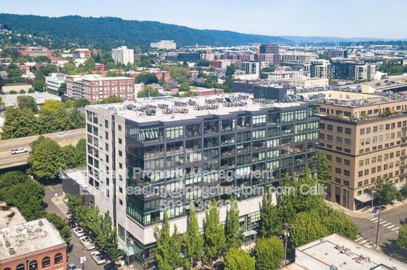 Portland Condo: 1410 NW Kearney St