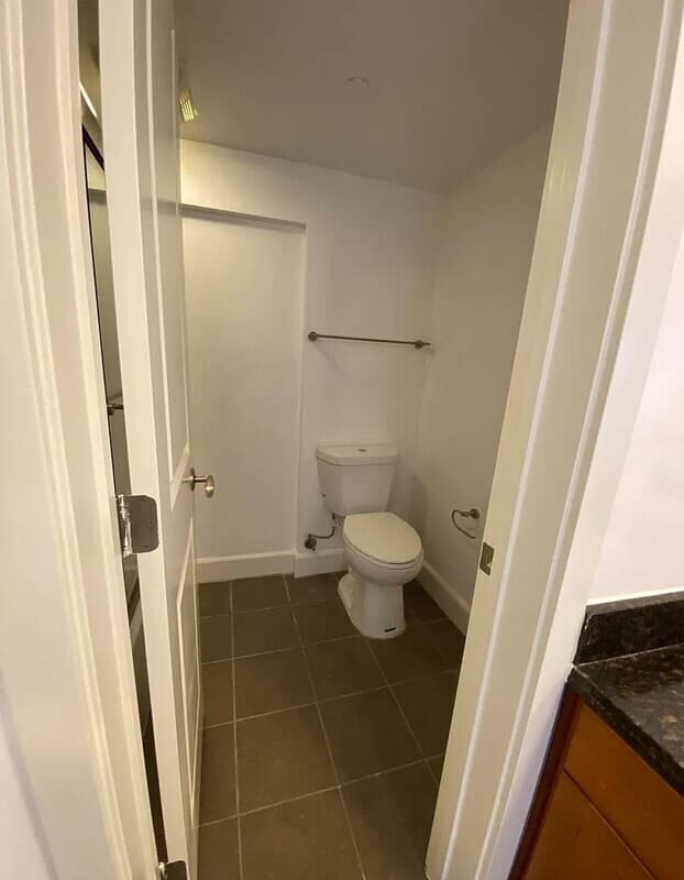 Los Angeles Condo: 10982 Roebling Ave