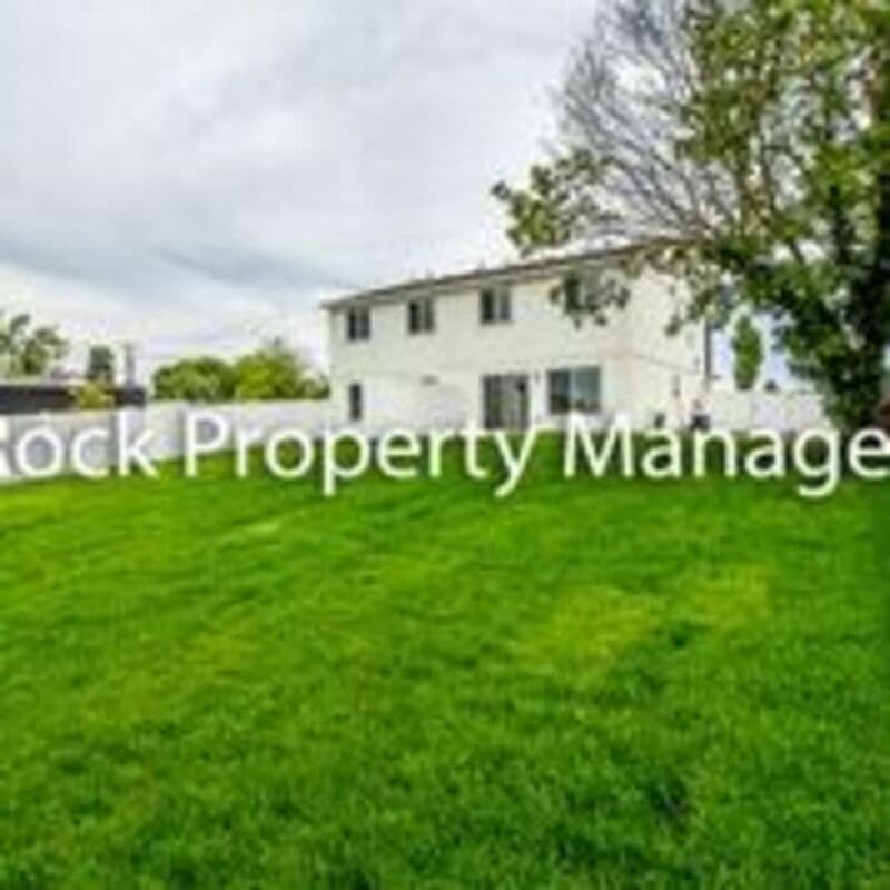 Spokane Valley Condo: 2009 North Flora Road
