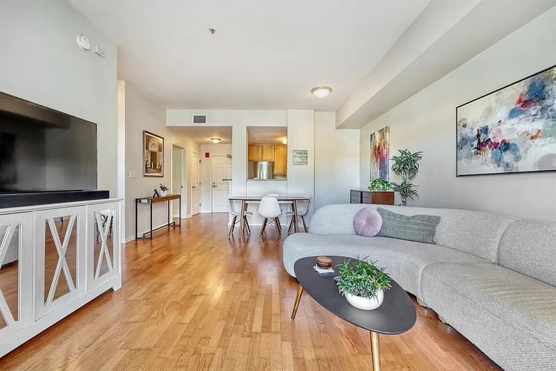 Middleton Condo: 36 Village Rd