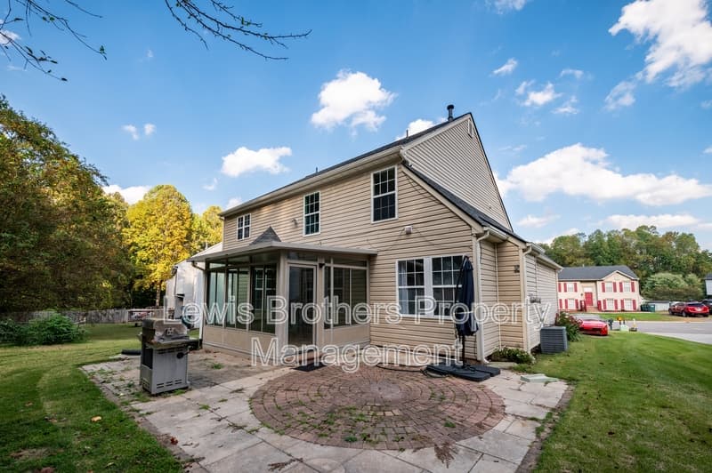 Richmond House: 3209 Purvis Road