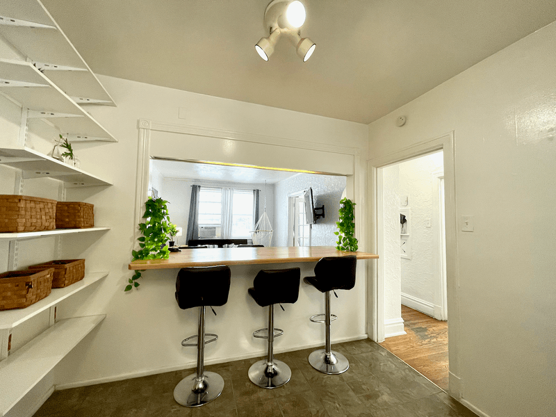 St Louis Condo: 6655 Berthold Ave