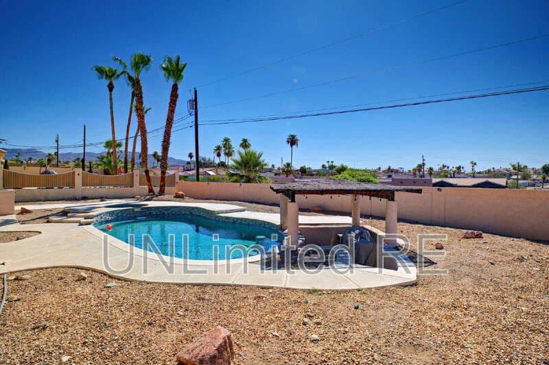 Lake Havasu City House: 304 Acoma Blvd S