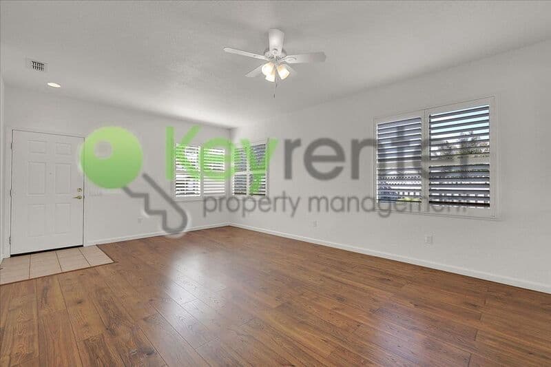 Lincoln House: 2532 Woodacre Lane