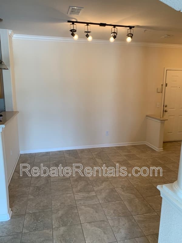 Jacksonville Condo: 8290 Gate Parkway W