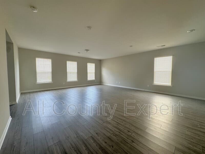 Braselton House: 122 Osprey Overlook Dr