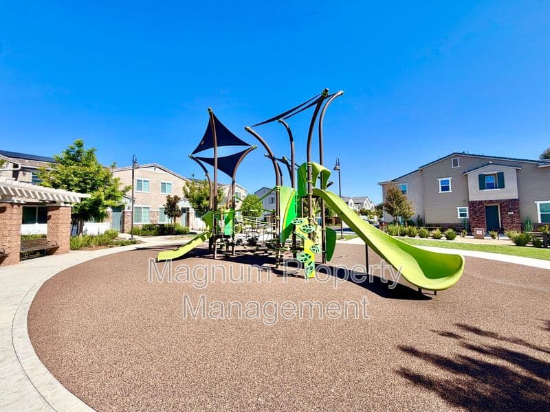 Murrieta House: 41974 Emelia St.