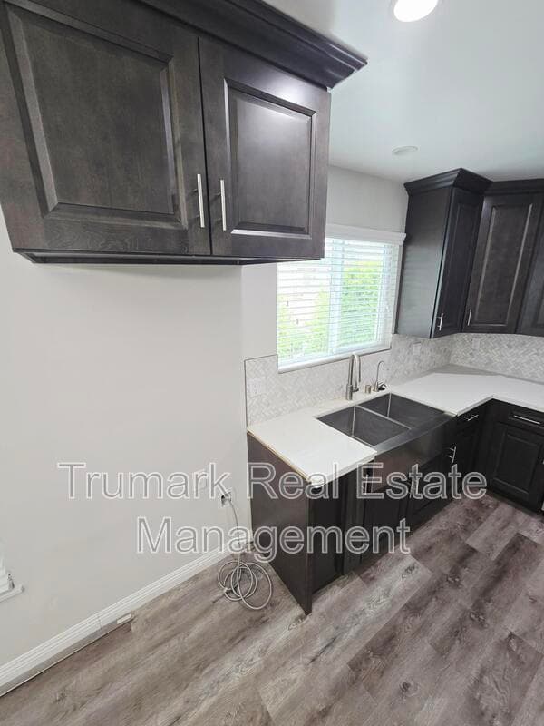 Glendale Condo: 1303 N Brand Blvd