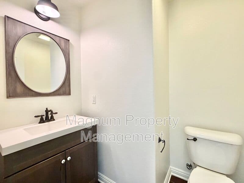 Temecula House: 28075 Calle Bonita