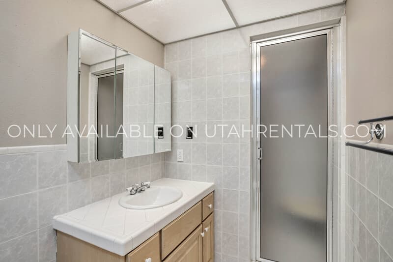 Provo House: 3676 N 870 E