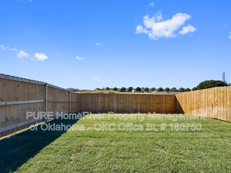 Oklahoma City Condo: 11421 University Dr