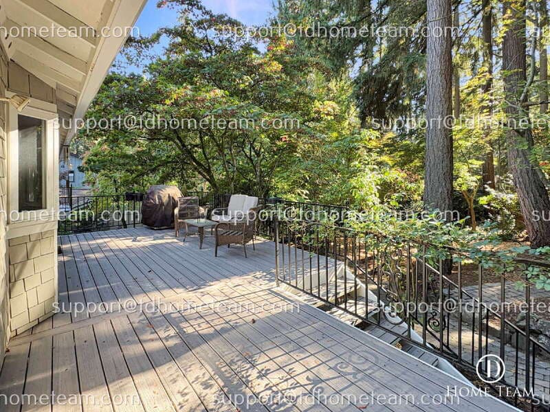 Bellevue House: 12903 NE 28th St
