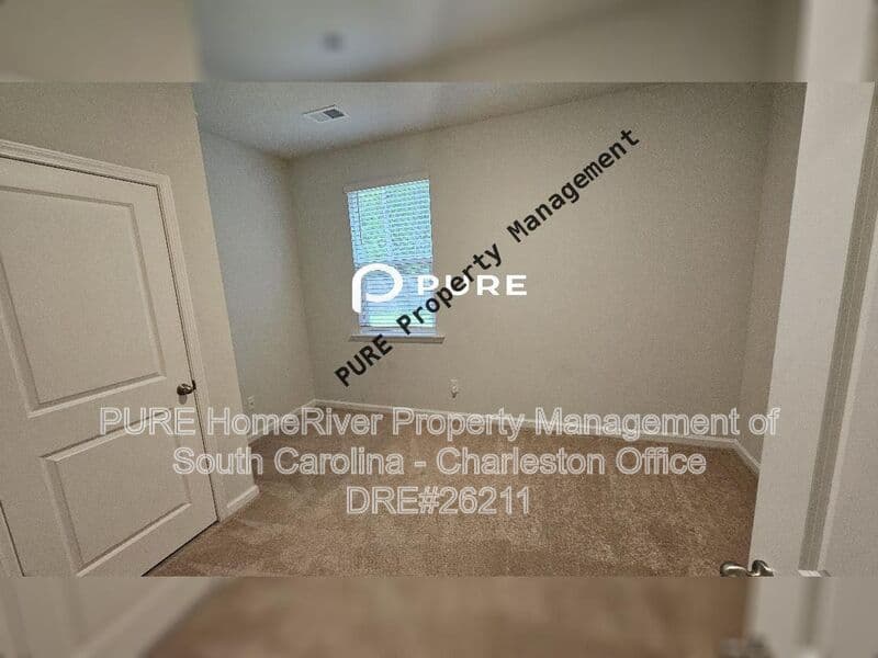 Summerville House: 108 Sweet Cherry Ln