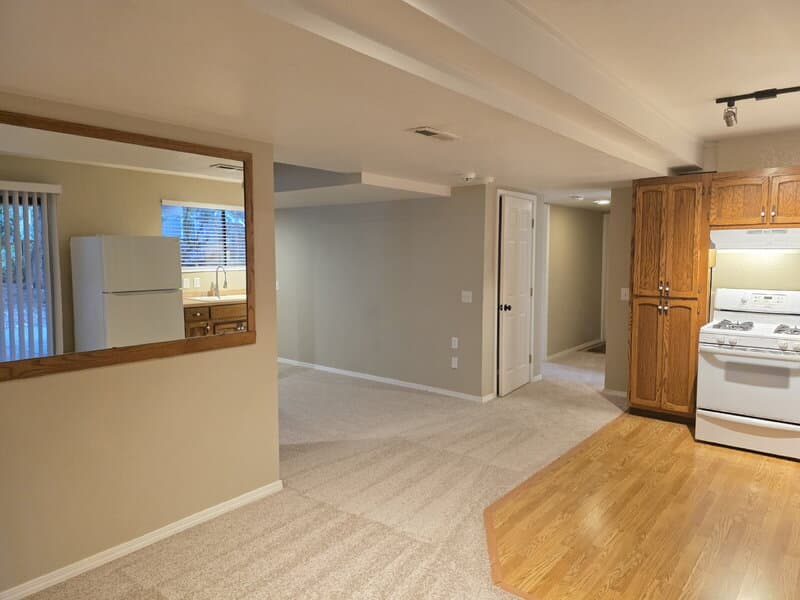 Mill Creek House: 2730 152nd Pl SE