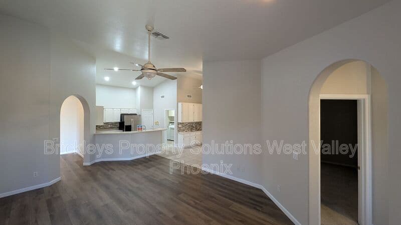 Goodyear House: 13354 W Palm Ln