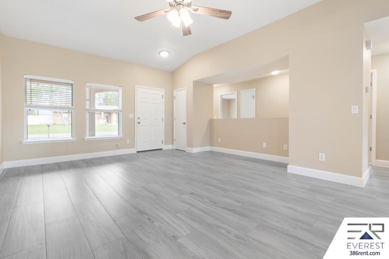 Palm Coast House: 49 Renshaw Drive