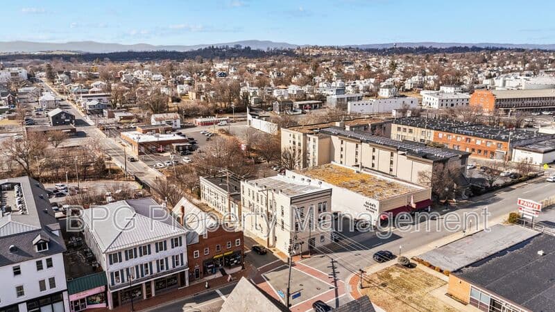 Harrisonburg Condo: 205 N Main