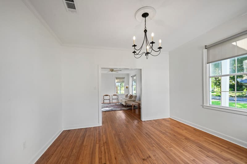 Baton Rouge House: 2151 Hollydale Avenue