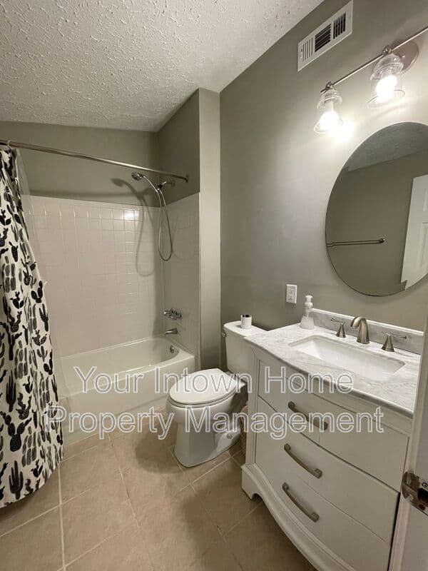Atlanta House: 144 Ormond Street SE