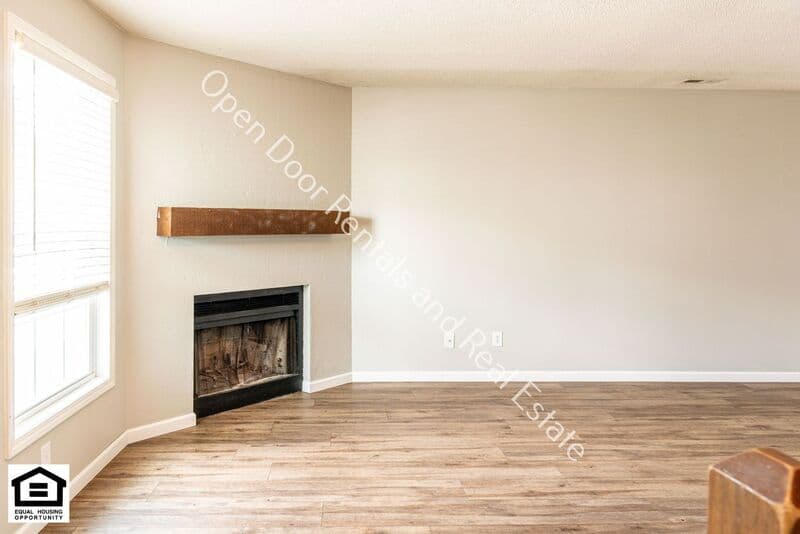 Fort Wayne Townhome: 7719 E State Blvd