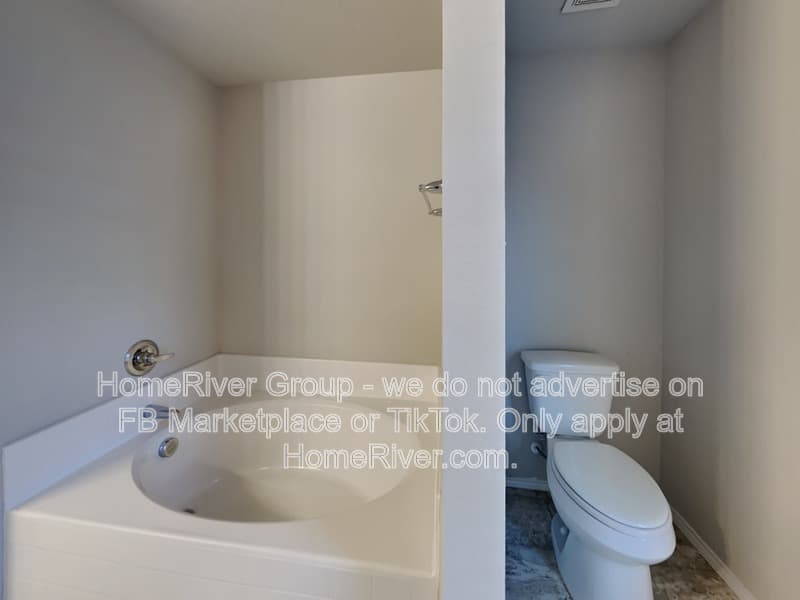 Fort Worth House: 6256 Topsail Dr