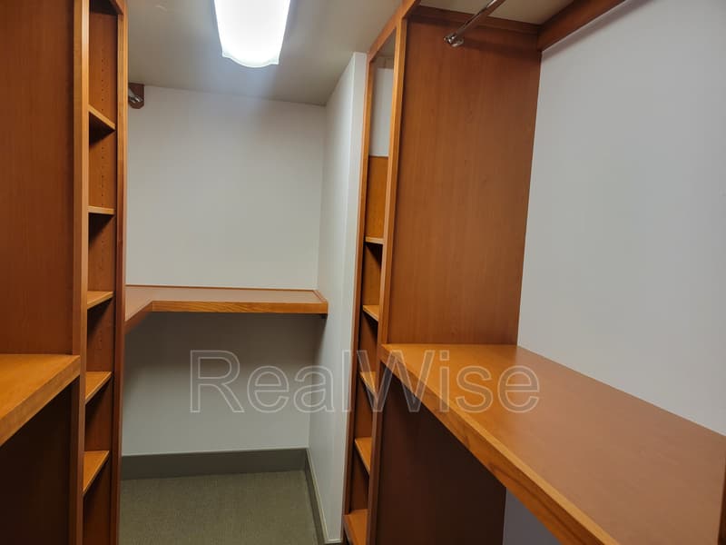 Bend Townhome: 16 SW Wall St