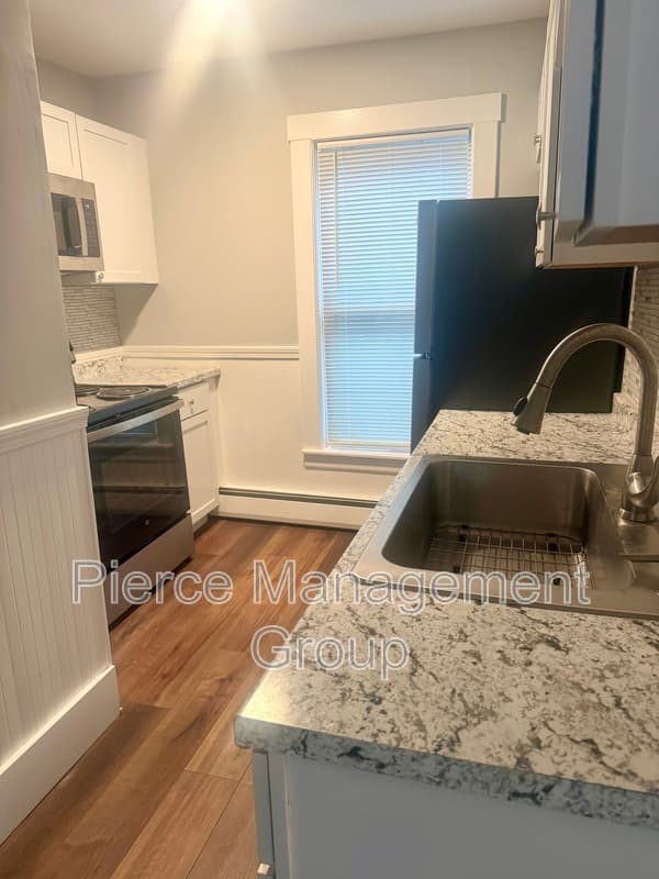 Manchester Condo: 283 E High Street