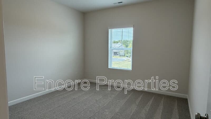 Fuquay-Varina House: 28 Reflection Parkway