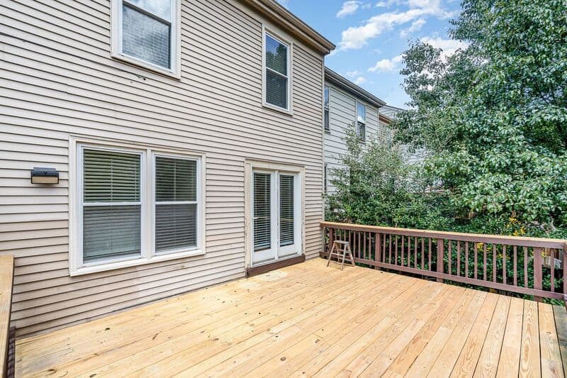 Fredericksburg House: 10701 Houck Dr