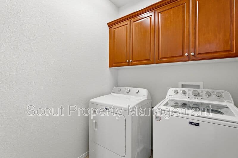 Menifee House: 29128 Rockledge Drive