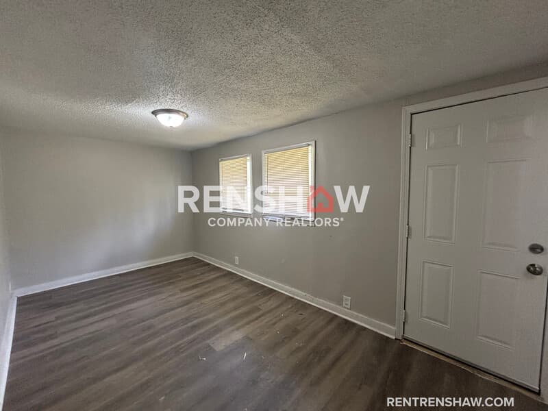 Memphis House: 3076 Harvester Ln E