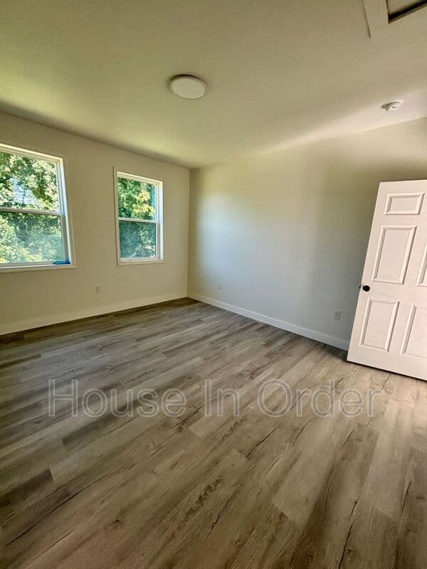 Rutherfordton House: 215 Cowan St