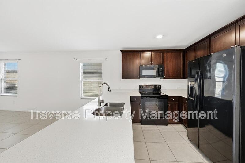 Azle House: 1380 Beach Dr