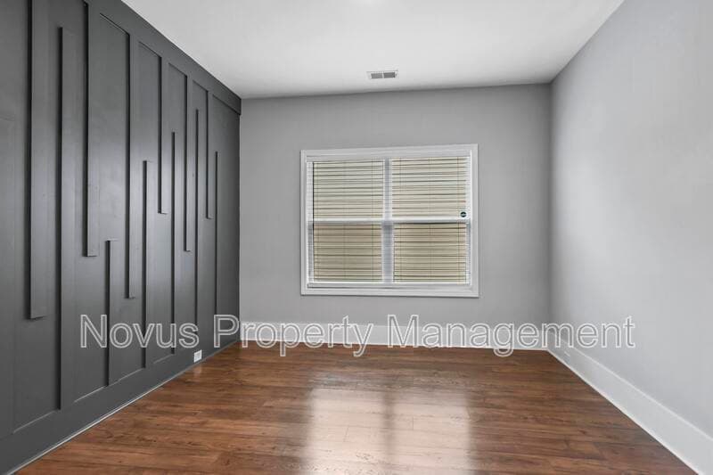 Carrollton House: 122 Cedar Park Way