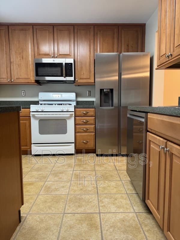 Alexandria Townhome: 6268 Walkers Croft Way