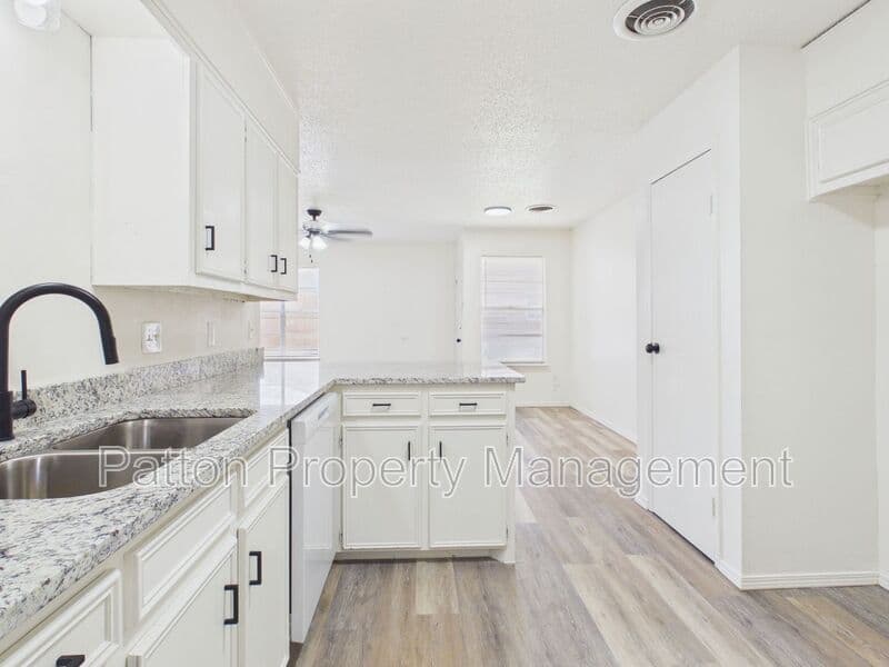 Amarillo Condo: 1929 Howard