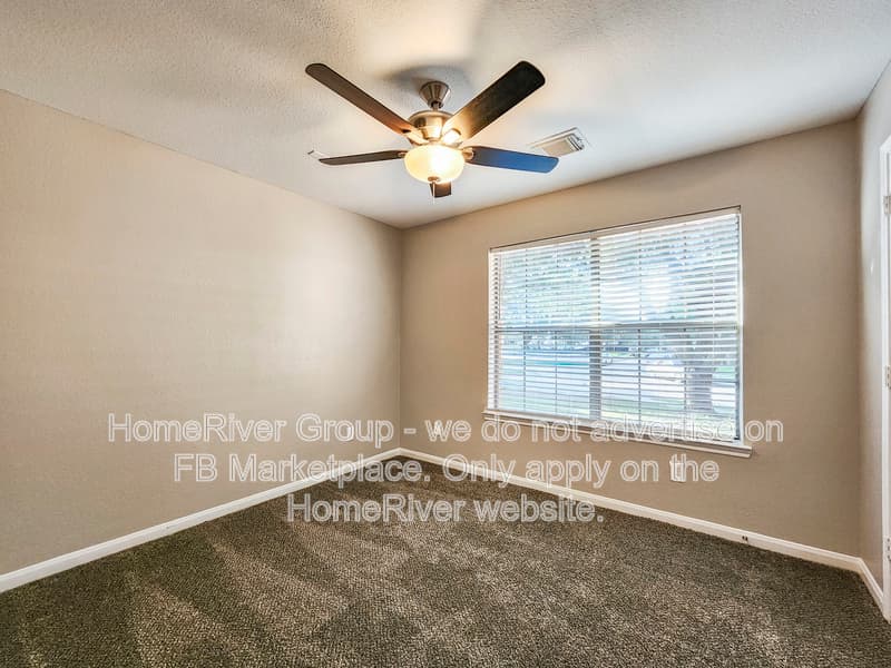 Baytown House: 10606 Gold Finch Rd