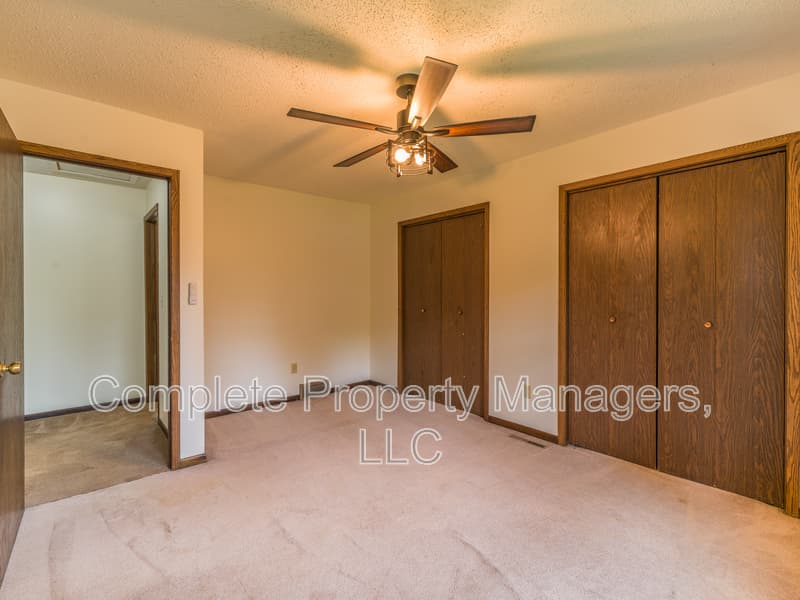 Albert Lea Condo: 1712 Gateway Drive