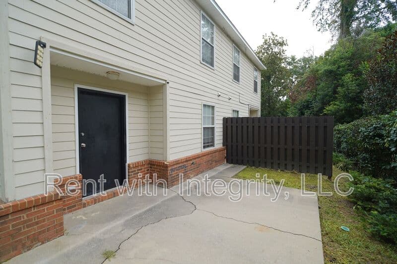 Tallahassee Condo: 845 -2 W Georgia St