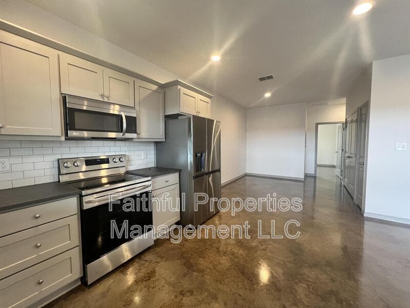 Lindale Condo: 16374 County Road 4100 - 3