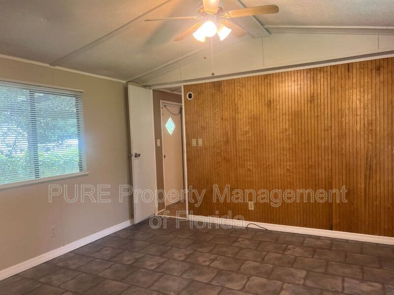 Ocala House: 5401 SE 28th Ct