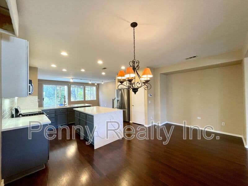 San Diego House: 4907 Wheelhouse Dr.