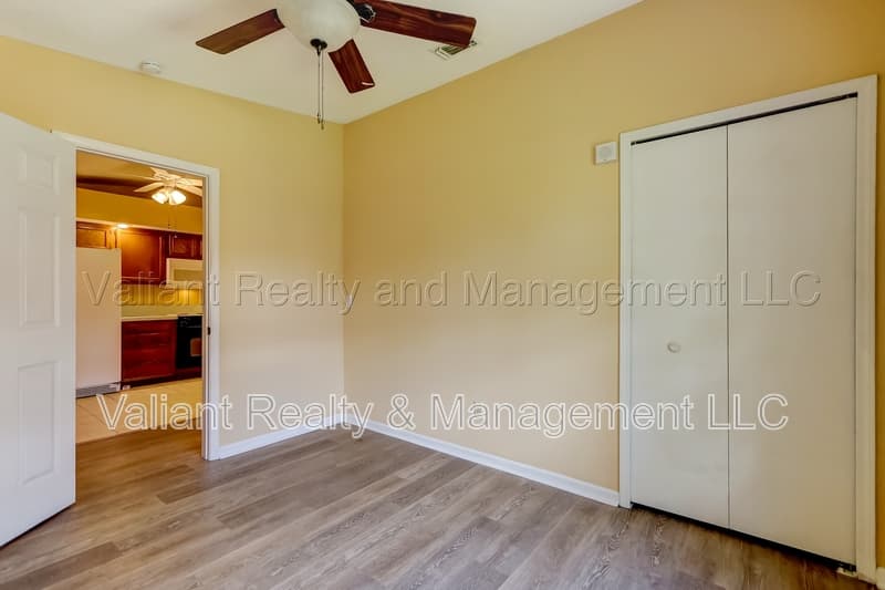 Jacksonville House: 3476 Raymur Villa Drive