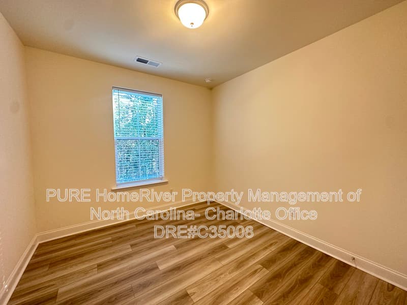 Charlotte House: 2413 Magnolia Blossom Way